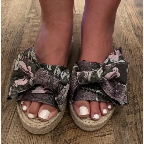 Rebecca Minkoff Shoes - Rebecca MINKOFF Giana Bow Slide Sandal  9M